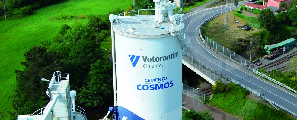 VOTORANTIM RECIBE EL PREMIO AL MÉRITO AMBIENTAL EN BRASIL