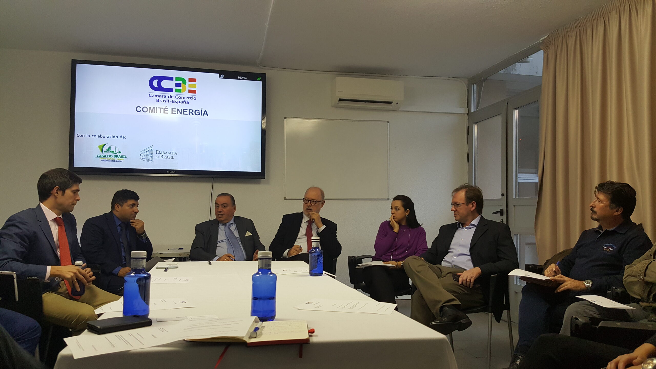 Pocos requisitos en las licitaciones de los proyectos de energía